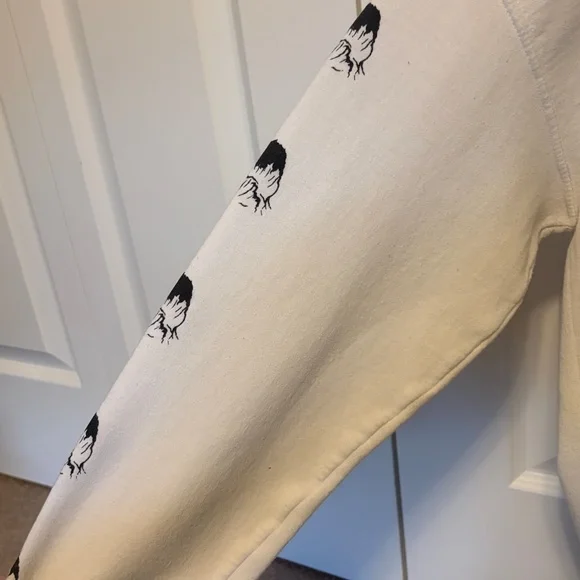 RARE Fall Out Boy 2018 tour merch white sweatshirt - Picture 3 of 3